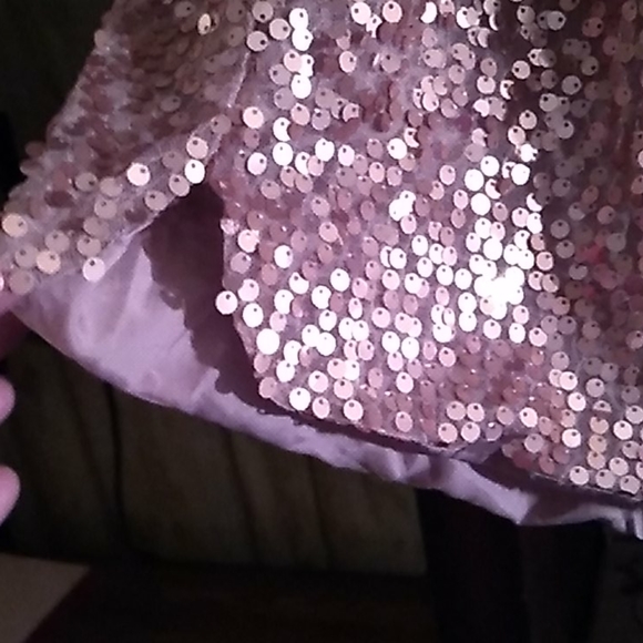 Shorts - Picture 3 of 4